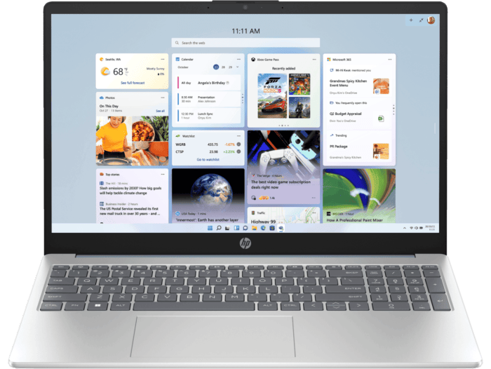 HP 15.6 inch Laptop 15-fd1574TU, Blue - 15.6" - Moonlight blue cover, natural silver base and keyboard frame (D93CDPA)